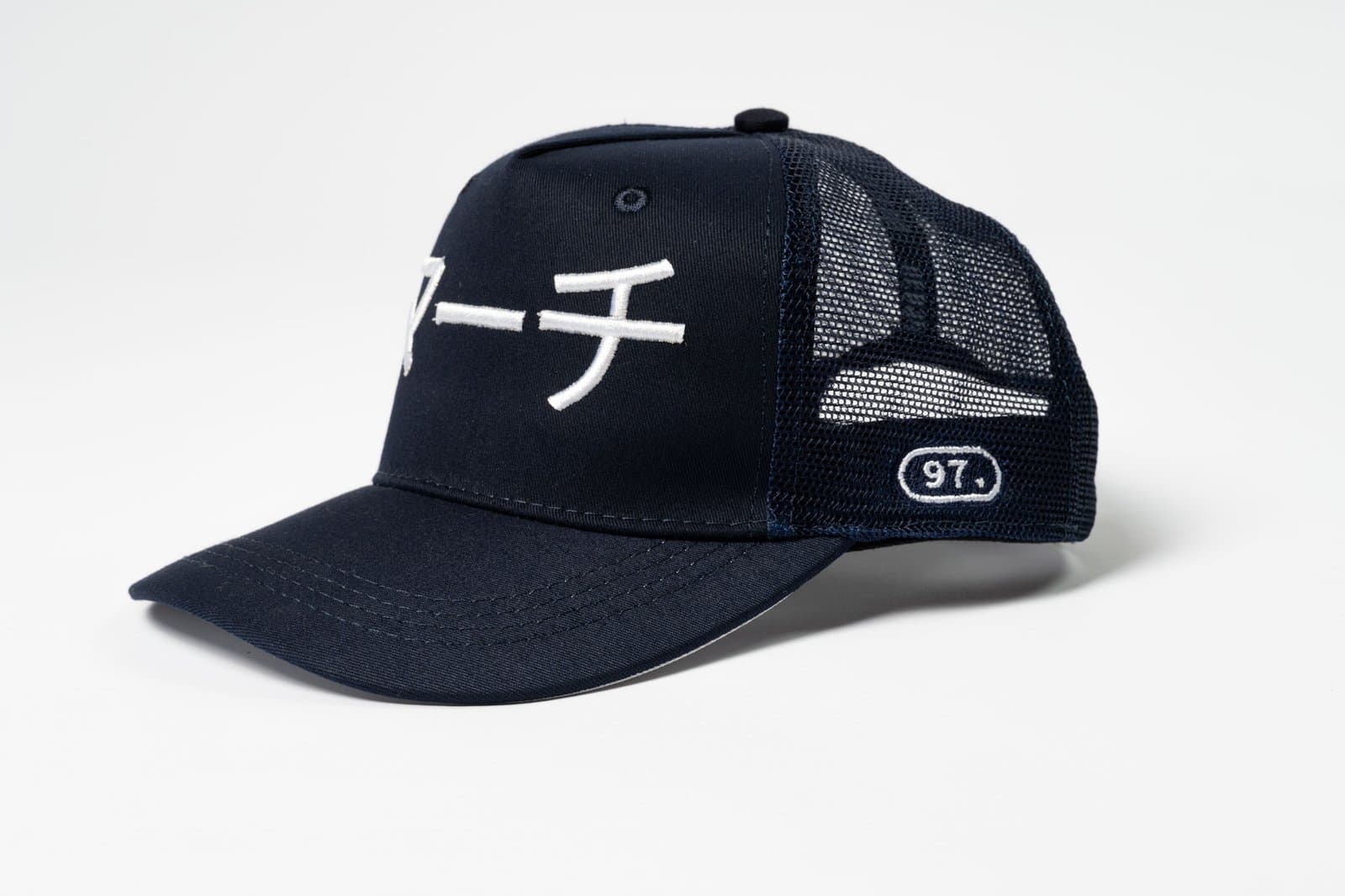 97. TRUCKER HAT KANJI AZUL MRCH